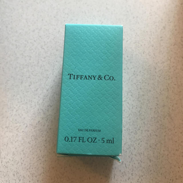 Tiffany & Co.(ティファニー)のティファニー オードパルファム 5ml コスメ/美容の香水(香水(女性用))の商品写真