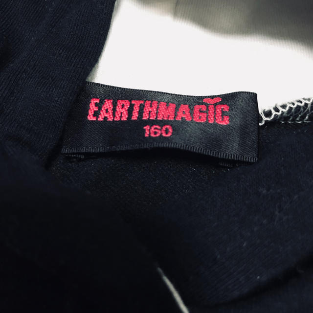 EARTHMAGIC(アースマジック)のEARTHMAGICパーカー キッズ/ベビー/マタニティのキッズ服女の子用(90cm~)(その他)の商品写真