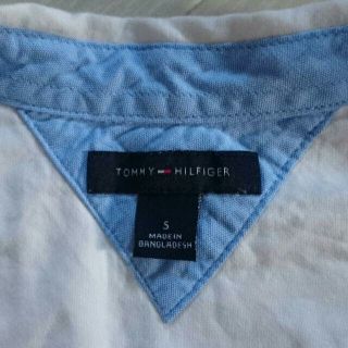 トミーヒルフィガー(TOMMY HILFIGER)のトミーヒルフィガー　子供用長袖シャツ(ブラウス)