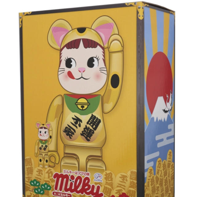 不二家(フジヤ)のBE@RBRICK 招き猫 ペコちゃん 金メッキ 100％ ＆ 400％ エンタメ/ホビーのおもちゃ/ぬいぐるみ(キャラクターグッズ)の商品写真