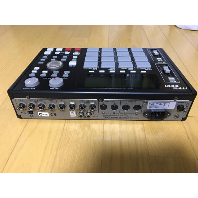 AKAI MPC 1000 1