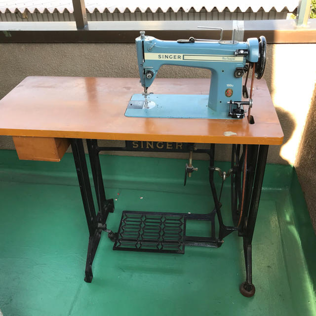 SINGER シンガー 188U 足踏みミシン 職業用本縫いミシン | フリマアプリ ラクマ