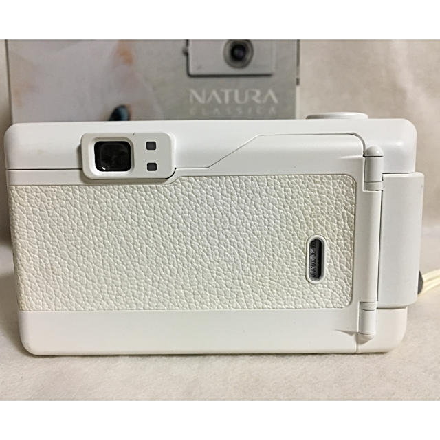 富士フイルム(フジフイルム)のNATURA CLASSICA WHITE スマホ/家電/カメラのカメラ(フィルムカメラ)の商品写真