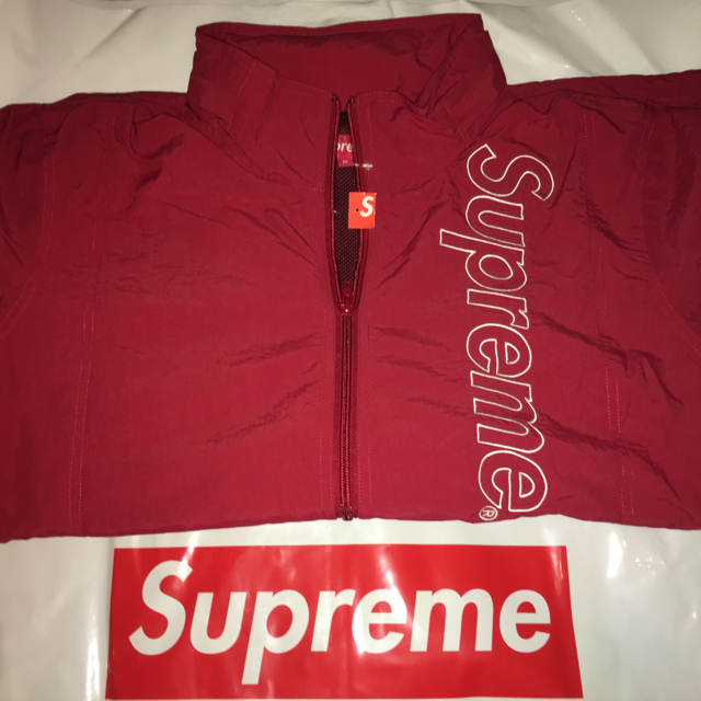 Supreme(シュプリーム)の16ss Supreme Nylon Windbreaker RED メンズのジャケット/アウター(ブルゾン)の商品写真