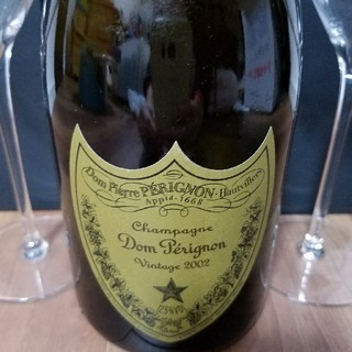 ドンペリニヨン(Dom Pérignon)のドンペリ　2002　ワイングラス２脚付き(シャンパン/スパークリングワイン)