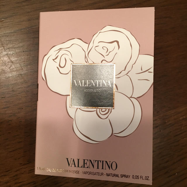 VALENTINO(ヴァレンティノ)のami様【新品未使用】VALENTINO VALENTINA ASSOLUTO コスメ/美容の香水(香水(女性用))の商品写真