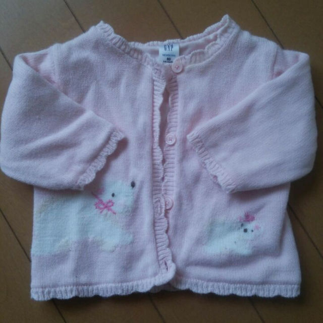 babyGAP(ベビーギャップ)のbabyGAP カーディガン 60 女の子 ピンク しろくま キッズ/ベビー/マタニティのベビー服(~85cm)(その他)の商品写真