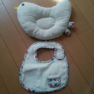 ベルメゾン(ベルメゾン)の授乳枕 スタイ セット 美品♪(その他)