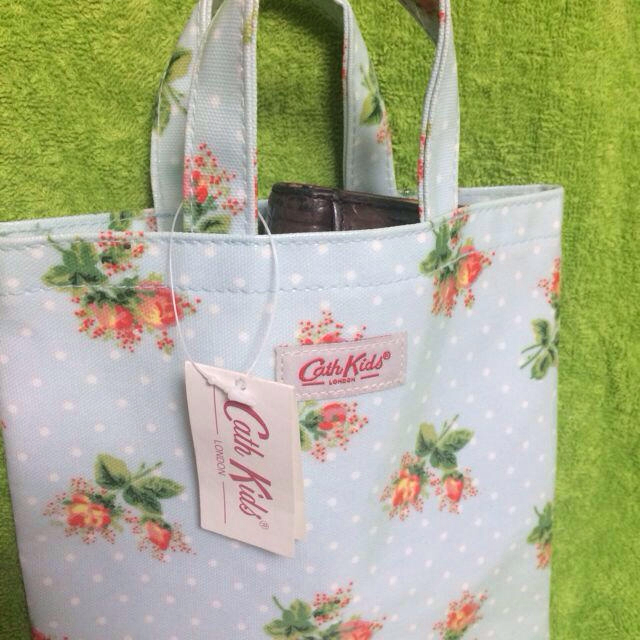 Cath Kidston(キャスキッドソン)のキャスキッドソン 手さげカバン レディースのバッグ(ハンドバッグ)の商品写真