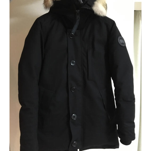 CANADA GOOSE(カナダグース)のCANADA GOOSE カナダグース 黒ワッペン メンズのジャケット/アウター(ダウンジャケット)の商品写真