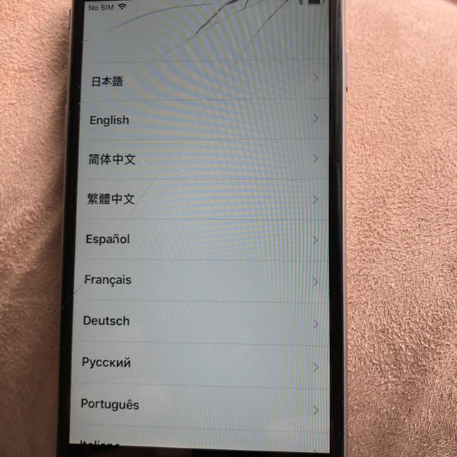 iPhone(アイフォーン)のiPhone6 32GB au スマホ/家電/カメラのスマートフォン/携帯電話(スマートフォン本体)の商品写真