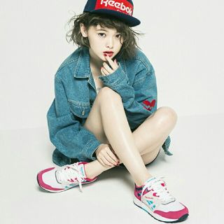 リーボック(Reebok)の玉城ティナ着用♡Reebok ventilator athletic 
(スニーカー)