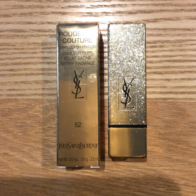 Saint Laurent(サンローラン)のイヴサンローラン ルージュ💄限定色 コスメ/美容のベースメイク/化粧品(口紅)の商品写真