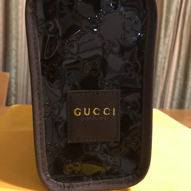 Gucci(グッチ)のGUCCIポーチ 新品未使用 レディースのファッション小物(ポーチ)の商品写真