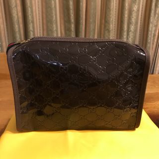 グッチ(Gucci)のGUCCIポーチ 新品未使用(ポーチ)