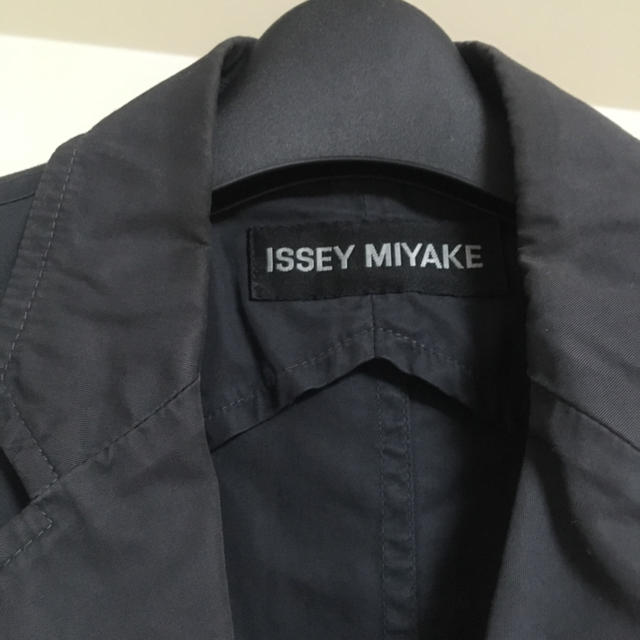 ISSEY MIYAKE(イッセイミヤケ)のISSEY MIYAKE ジャケット メンズのジャケット/アウター(テーラードジャケット)の商品写真