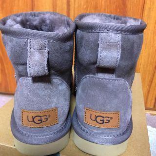 アグ(UGG)の【新品】ugg新作‼︎ 24cm クラシックミニ2(ブーツ)