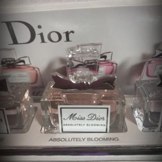 クリスチャンディオール(Christian Dior)のDior 限定品 ミスディオールアブソリュートリーブルーミング EDP 5ml(香水(女性用))