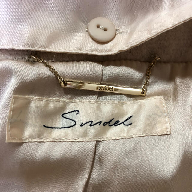 SNIDEL(スナイデル)のsnidel スナイデル ファーコート レディースのジャケット/アウター(毛皮/ファーコート)の商品写真
