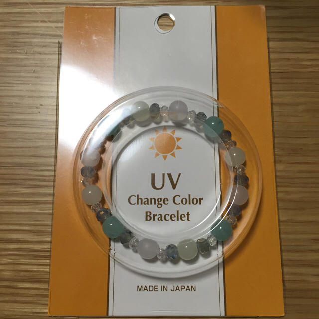 UV チェンジカラーブレスレット レディースのアクセサリー(ブレスレット/バングル)の商品写真