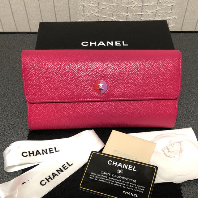 CHANEL(シャネル)のクリスマス特価  シャネル ココボタンバイカラー キャビンスキン 長財布 レディースのファッション小物(財布)の商品写真