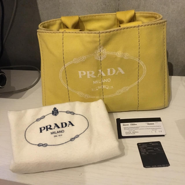 PRADAカナパS イエロートートバッグ