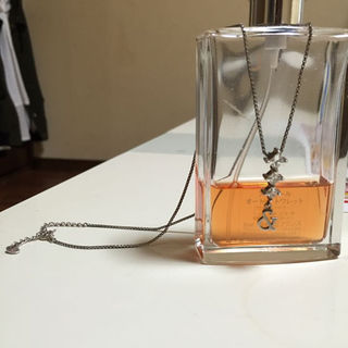 ピンキーアンドダイアン(Pinky&Dianne)のピンキーのネックレスです。1万五千円しました。美品です。。(ネックレス)