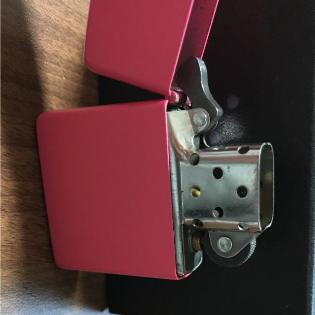 ZIPPO(ジッポー)のZippo ジッポー ピンク ライター メンズのファッション小物(タバコグッズ)の商品写真