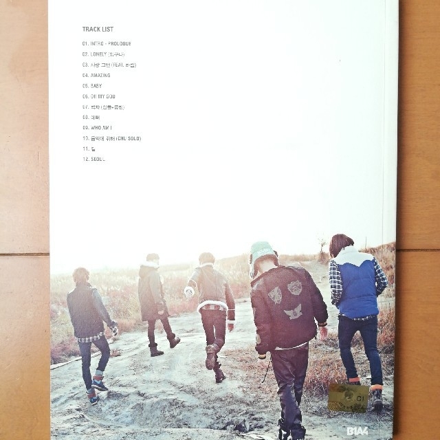 B1A4(ビーワンエーフォー)のB1A4  2nd album WHO AM I エンタメ/ホビーのCD(K-POP/アジア)の商品写真