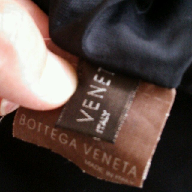 Bottega Veneta(ボッテガヴェネタ)の値下げ！ボッテガのリバーシブルショルダー レディースのバッグ(ショルダーバッグ)の商品写真