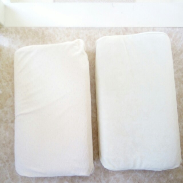 低反発枕2個セット インテリア/住まい/日用品の寝具(枕)の商品写真
