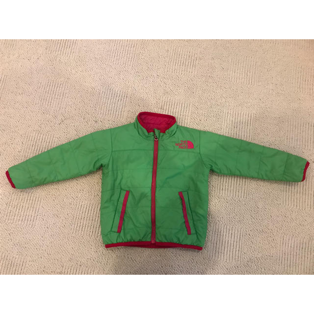 THE NORTH FACE(ザノースフェイス)のTHE NORTH FACE 90cmアウター キッズ/ベビー/マタニティのキッズ服女の子用(90cm~)(ジャケット/上着)の商品写真