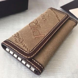 プラダ(PRADA)のユーア様専用   ◆未使用◆プラダ    ロゴジャガード   6連キーケース (キーケース)