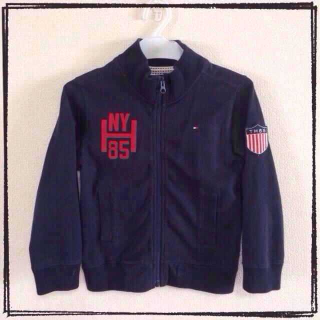 TOMMY HILFIGER(トミーヒルフィガー)のTOMMYパーカー100.110 キッズ/ベビー/マタニティのキッズ服男の子用(90cm~)(その他)の商品写真