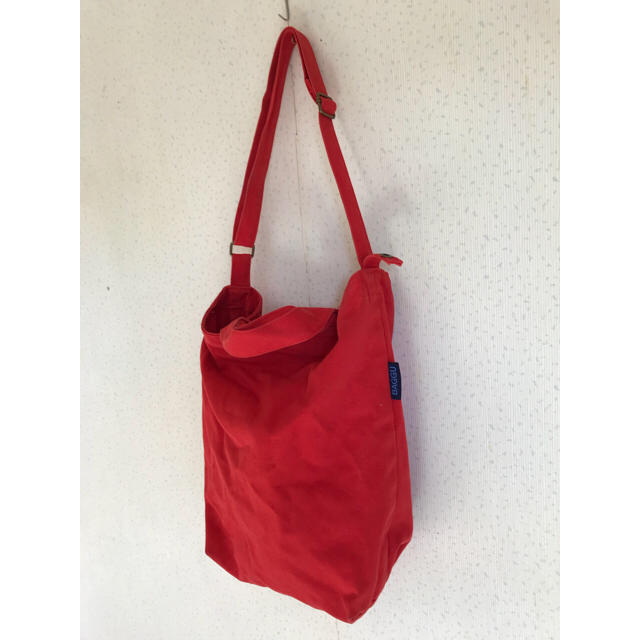 BAGGU トートバッグ赤 レディースのバッグ(トートバッグ)の商品写真