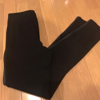 ザラ(ZARA)のZARA サイドフェイクレザーラインレギパン(カジュアルパンツ)