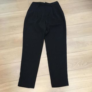 ジーユー(GU)の【美品】GU ストライプパンツ(クロップドパンツ)