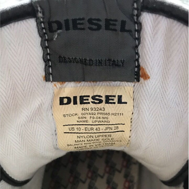 DIESEL(ディーゼル)のDIESEL ハイカットスニーカー28㎝ 値下げ メンズの靴/シューズ(スニーカー)の商品写真