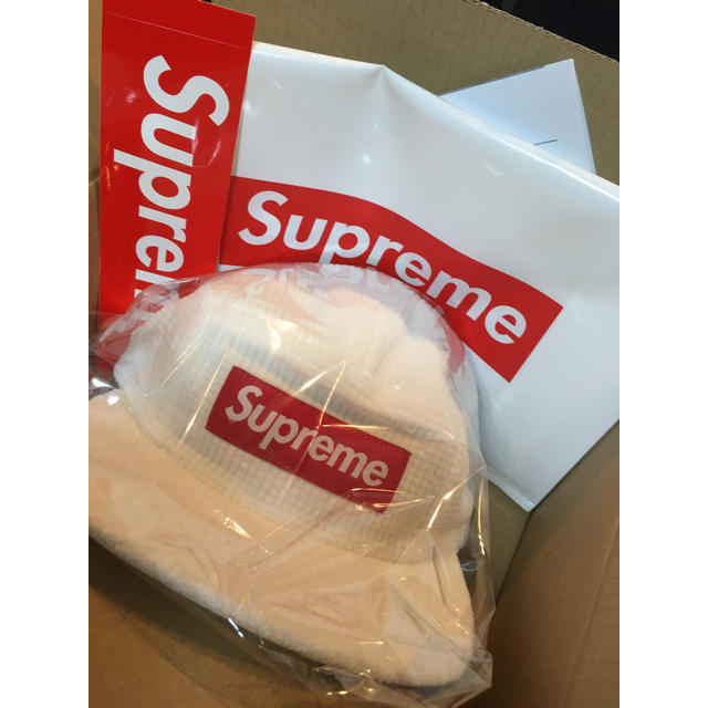 Supreme(シュプリーム)のWeek 15  シュプリーム コーデュロイキャンプキャップ白 メンズの帽子(キャップ)の商品写真