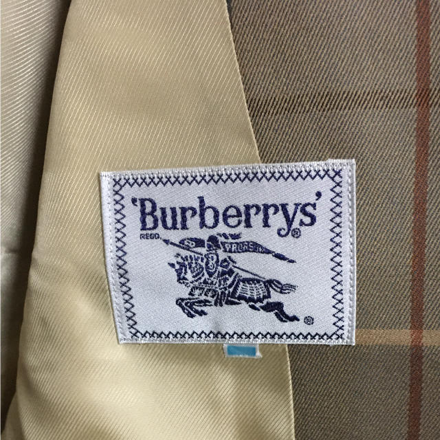 BURBERRY(バーバリー)のバーバリー ジャケット ヴィンテージ Burberry ダブル 金ボタン 希少 レディースのジャケット/アウター(テーラードジャケット)の商品写真