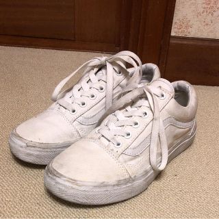 ヴァンズ(VANS)の希少 VANS  Old  Skool 白 24㎝(スニーカー)