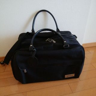 ダナキャランニューヨーク(DKNY)のDKNYボストンバッグ　50x33x高30cm(その他)