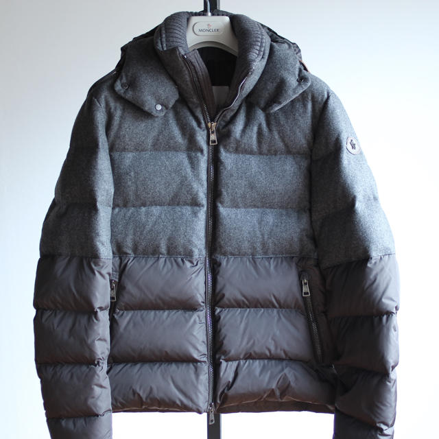 MONCLER(モンクレール)の本日限定大幅値下げ‼️【極上品】希少 雑誌掲載 上級モデル  メンズのジャケット/アウター(ダウンジャケット)の商品写真