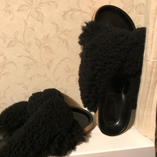 Chloe(クロエ)のChloe fur sandal. レディースの靴/シューズ(サンダル)の商品写真