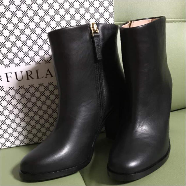 FURLA フルラ ブーツ 22.5cm 黒