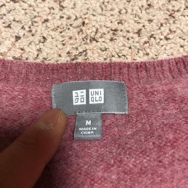 UNIQLO(ユニクロ)の早いもの勝ち！UNIQLO ユニクロ セーター セット ピンク カーキ メンズのトップス(ニット/セーター)の商品写真