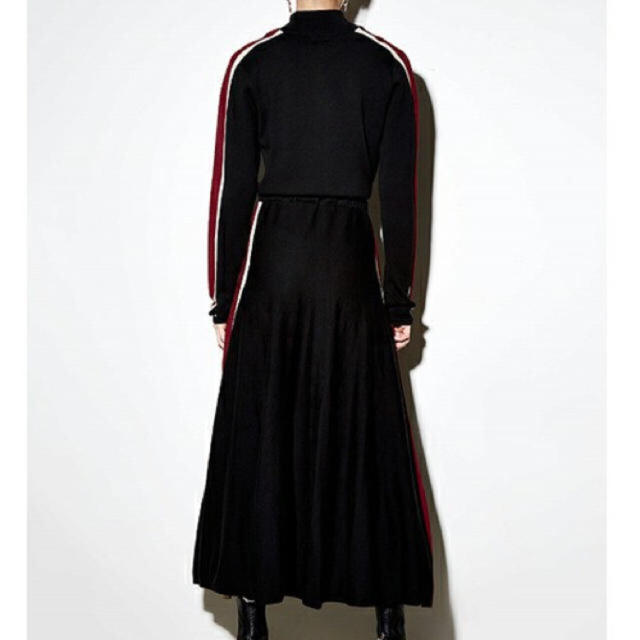 PAMEO POSE(パメオポーズ)のPAMEO POSE SIDE LINE KNIT DRESS 。 レディースのワンピース(ロングワンピース/マキシワンピース)の商品写真