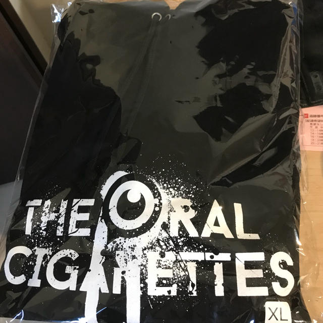 The Oral Cigarettes 新作 グランジロゴパーカーの通販 By るらら ラクマ