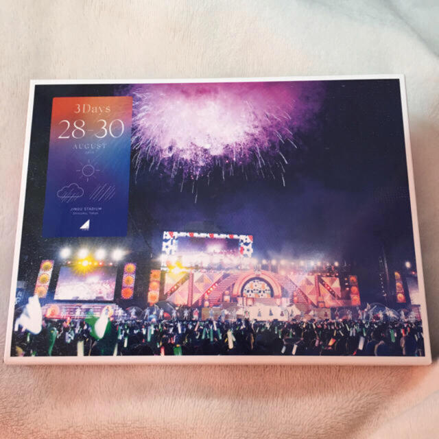 乃木坂46(ノギザカフォーティーシックス)の乃木坂46 4th YEAR BIRTHDAY LIVE Blu-ray エンタメ/ホビーのDVD/ブルーレイ(ミュージック)の商品写真