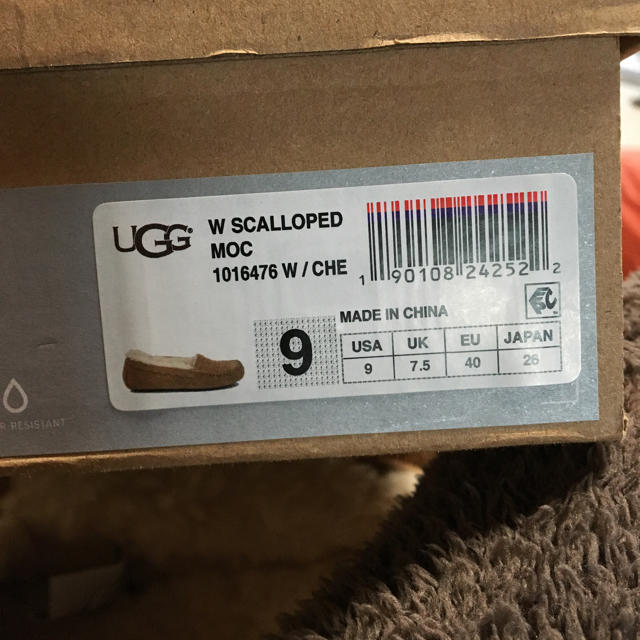 UGG(アグ)のUGGアグ SCALLOPED MOC レディースの靴/シューズ(スリッポン/モカシン)の商品写真